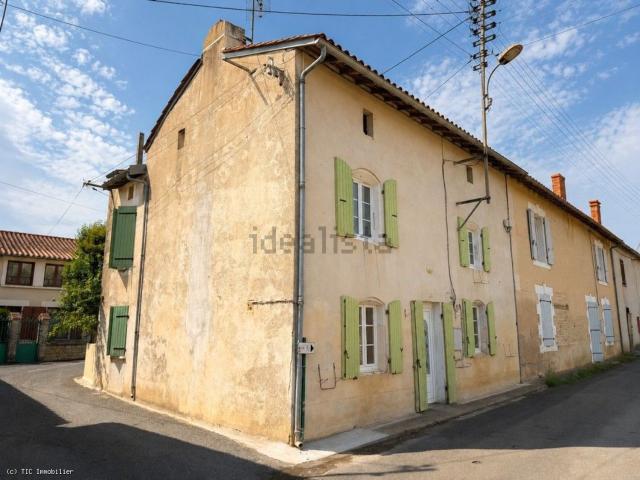 Maison vente à Les Moulins, Villefagnan