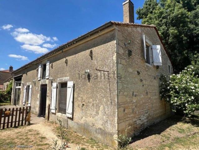Maison vente à Les Moulins, Villefagnan