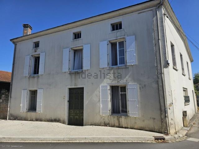 Maison vente à Les Moulins, Villefagnan