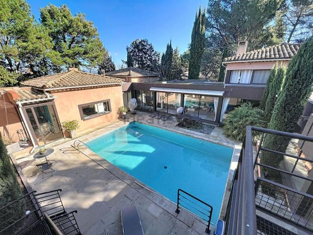 Maison vente à Villeneuve-lès-Avignon, Gard