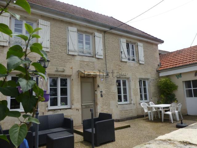 Maison vente à Villiers-sur-Suize, Haute-Marne
