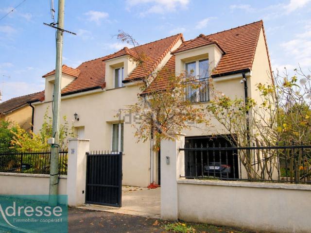 Maison vente à Quartier Port-Aviation, Viry-Châtillon