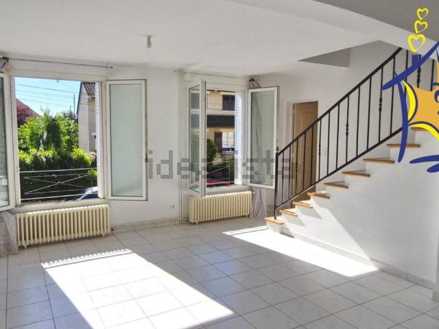 Maison vente à Quartier des Coteaux de l'Orge, Viry-Châtillon