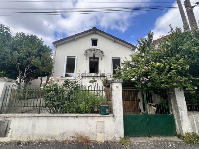 Maison vente à Paul Froment - Huit Mai 1945, Vitry-sur-Seine
