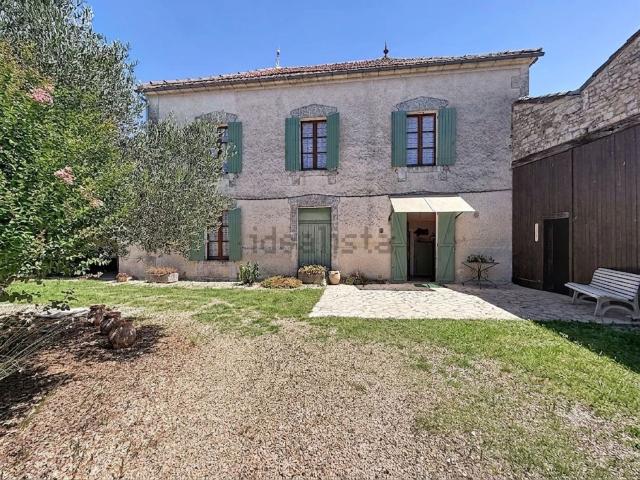 Maison vente à Aux Poumarets, Vouharte