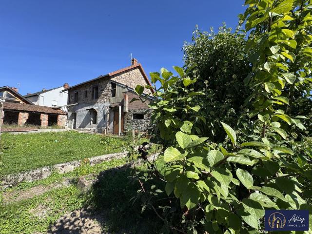 Maison vente à Ydes, Cantal