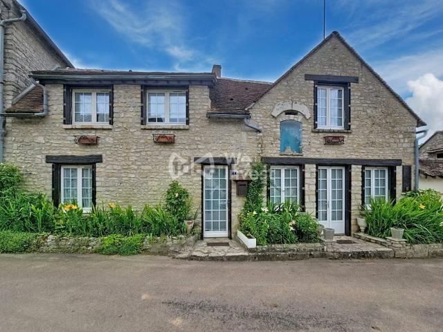 Maison vente à Yèvre-la-Ville