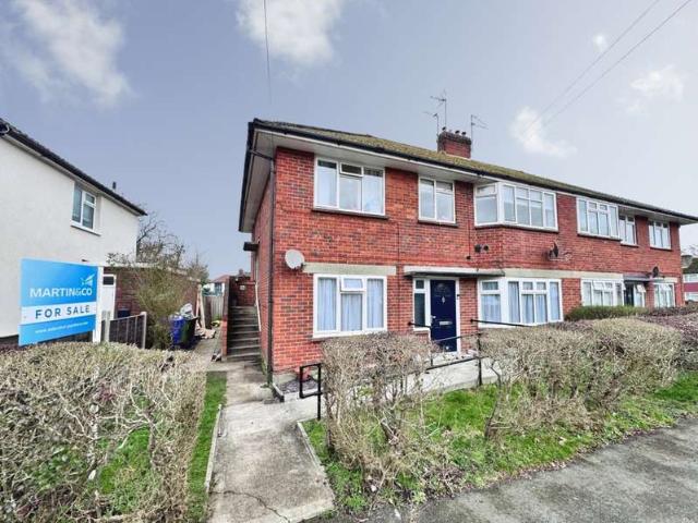 Maisonette for sale in Farnborough, Hampshire