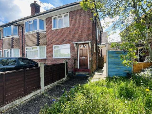 Maisonette for rent in London Borough of Hillingdon, Greater London