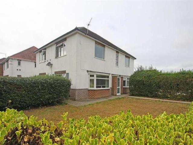 Maisonette for sale in Holdenhurst, Bournemouth