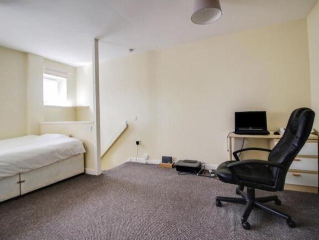 Property for rent in Swindon