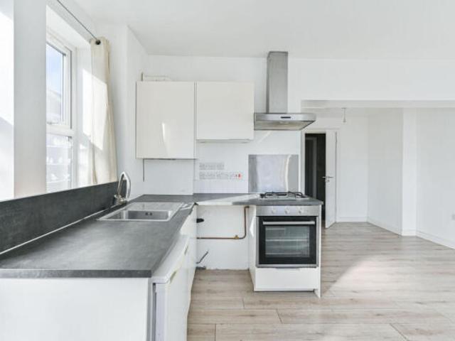Property for rent in Tooting Graveney, Greater London