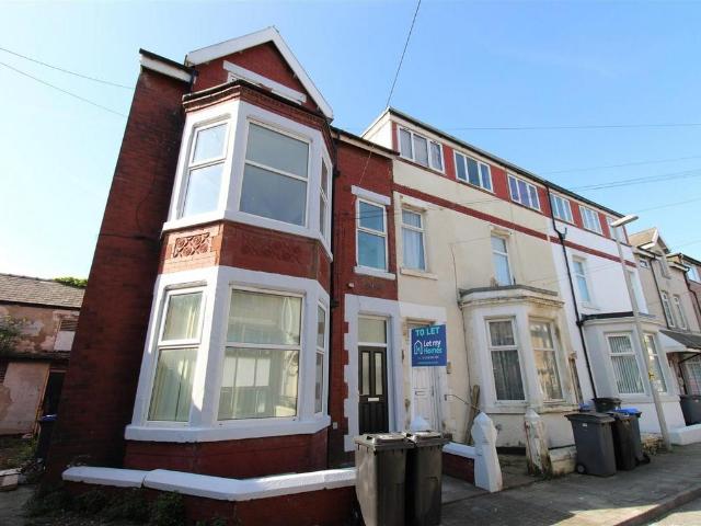 Flat for rent in Blackpool, Isle Of Man
