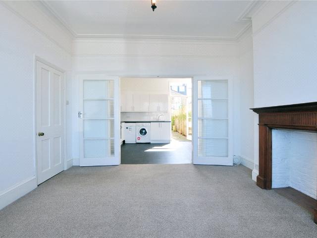 Apartment for rent in London Borough of Richmond upon Thames, Greater London