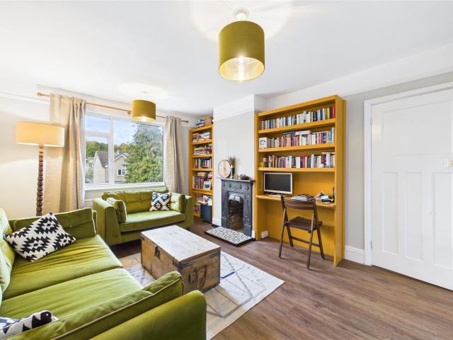 House for rent in Guildford Park, Guildford