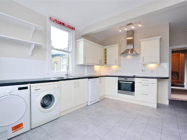 Apartment for rent in London Borough of Richmond upon Thames, Greater London