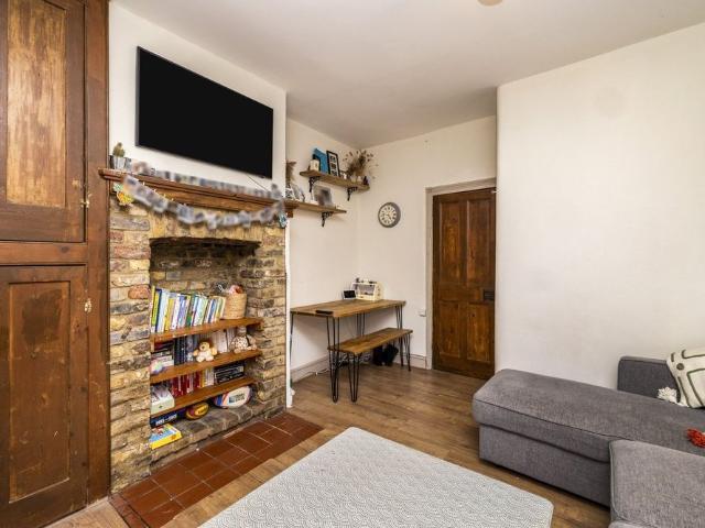 House for rent in Walworth, Greater London