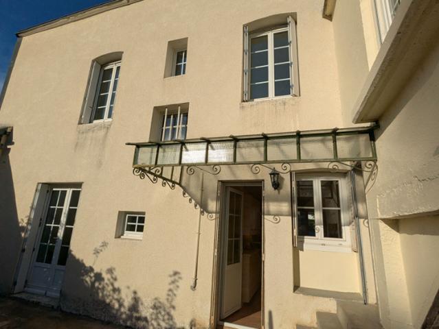 Maison vente à La Haute Ville, Rohan