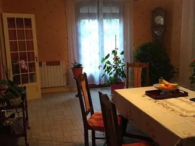 Maison vente à La Châtre, Saint-denis-de-jouhet