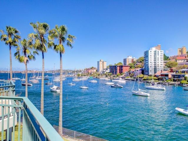 Apartment for sale in Lower North Shore, Sydney