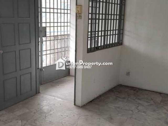 Apartment for rent in Mukim 13, Georgetown