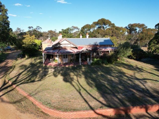 House for sale in Katanning, Shire Of Katanning