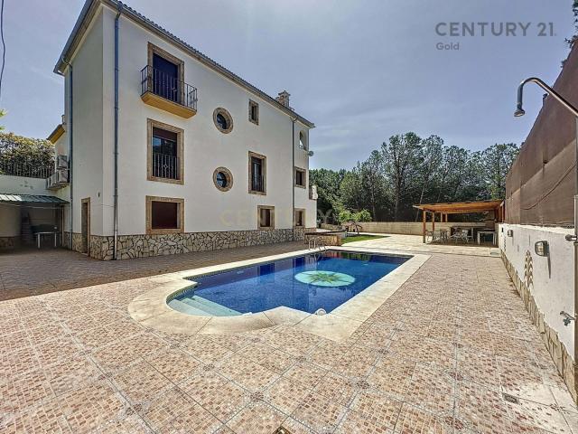 Casa en venta en Valdearenas, Iznájar