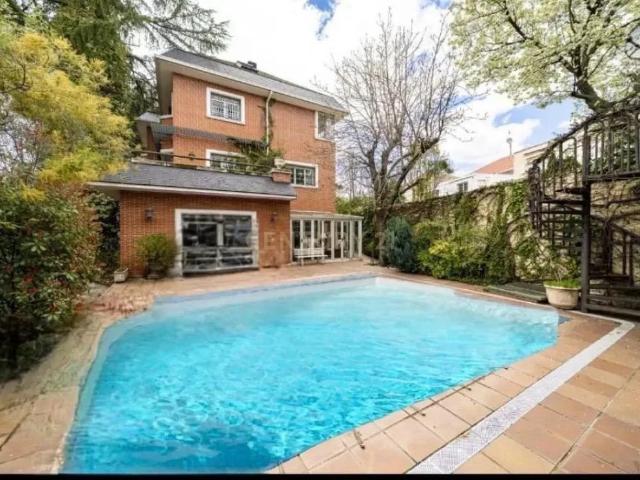 Casa en venta en Chamartín, Madrid