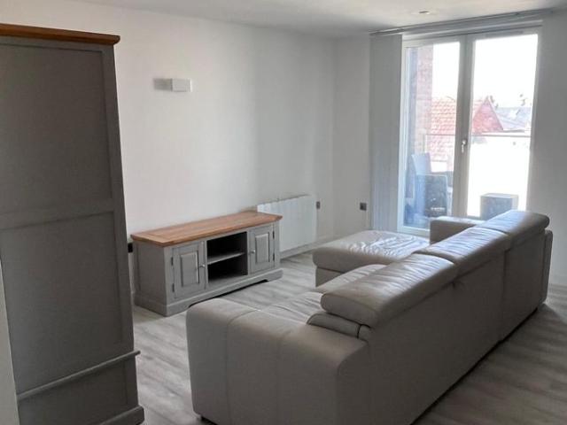 Studio for rent in Upton Park, Greater London