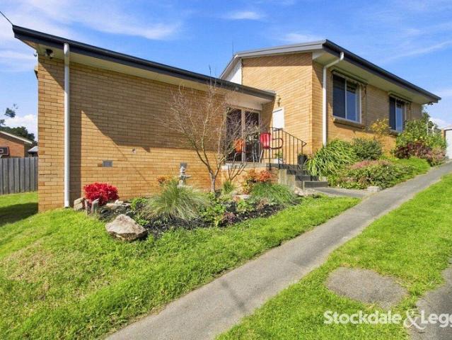 House for sale in Churchill, Victoria