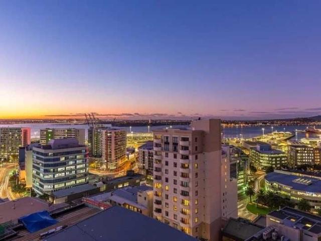Apartment for rent in Te Tōangaroa, Auckland