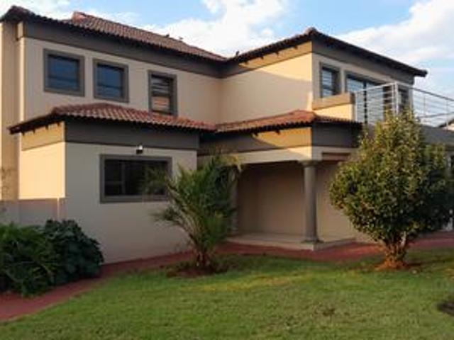 House for rent in Waterkloof, Gauteng