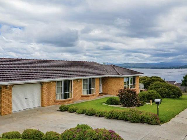 House for rent in Akaroa, Break O'Day