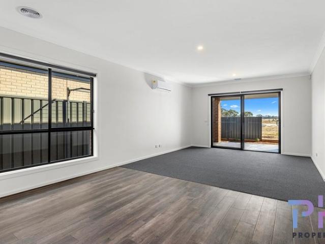 House for rent in Huntly, Victoria