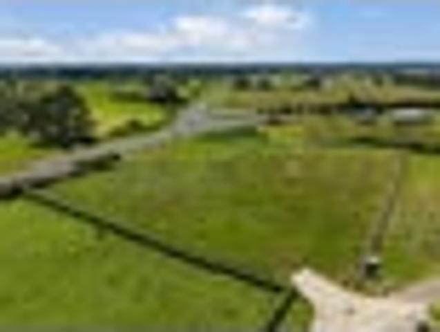 Land for sale in Awhitu, Oroua County