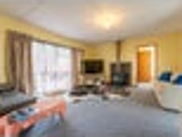 House for sale in Otakou
