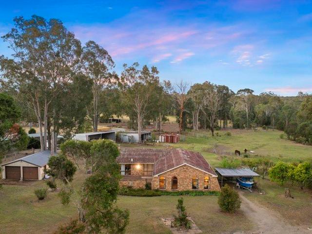 Cottage for sale in Elrington, Kearsley