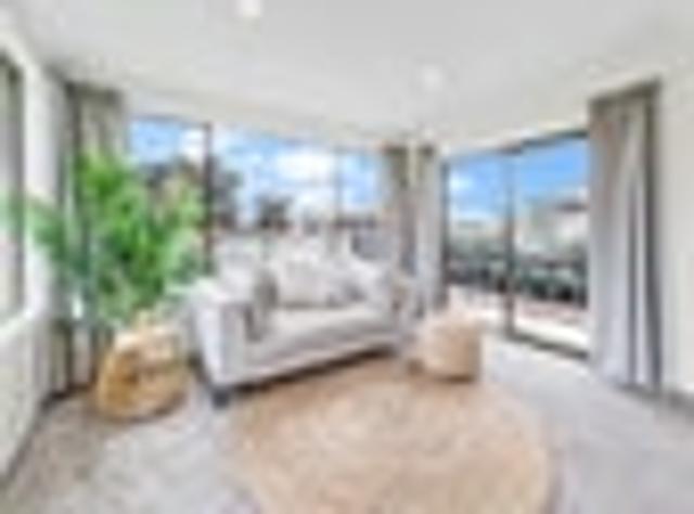 House for sale in Chaslands, Canterbury