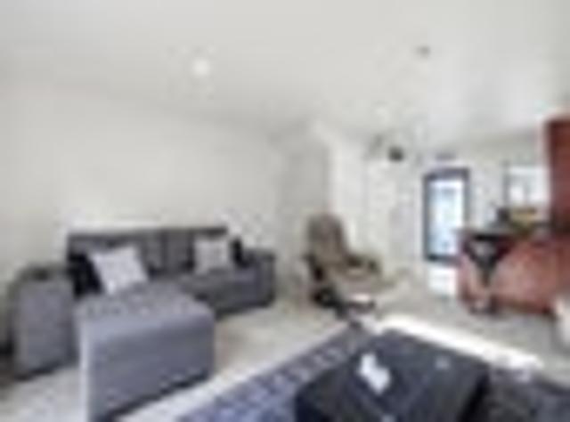 Townhouse for sale in Mount Wellington