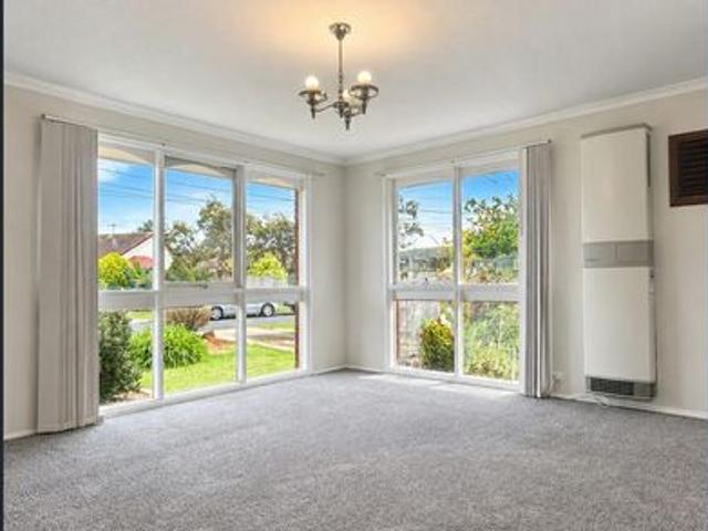 House for rent in Melton South, Melbourne