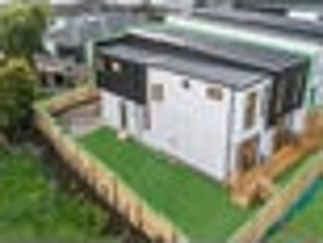 Townhouse for sale in Wairau Valley