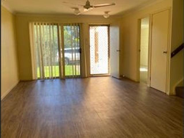 Townhouse for rent in Fernbrook, Queensland