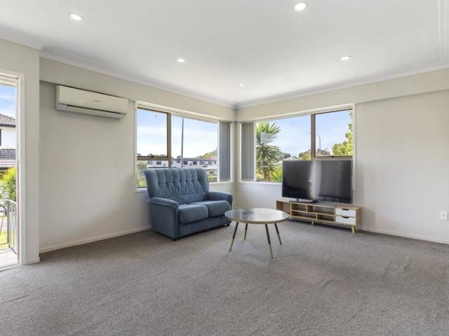 Apartment for sale in Papatoetoe