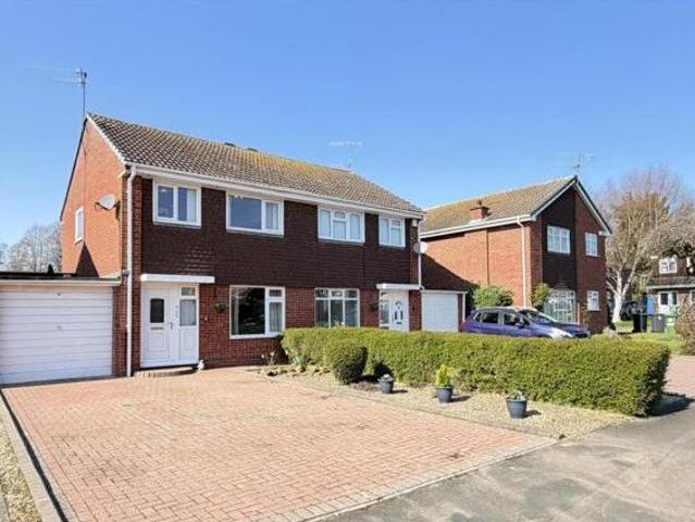 House for sale in Woodloes Park, Warwick