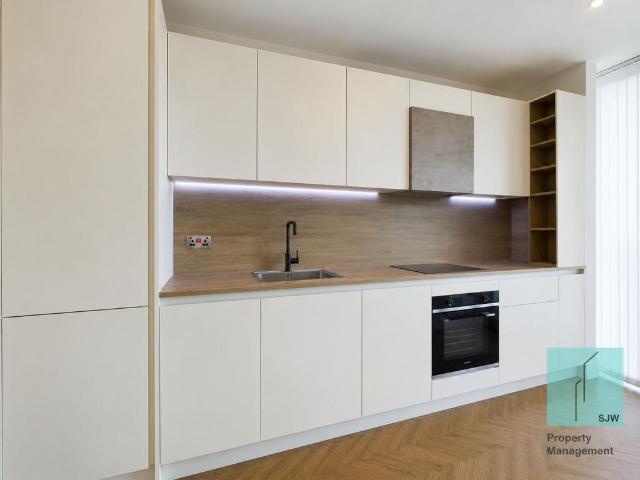 House for rent in Bromley-by-Bow, Poplar Grove