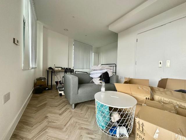 Studio for rent in Bromley-by-Bow, Poplar Grove