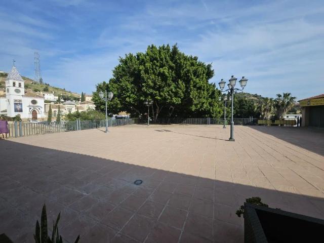 Apartamento en alquiler en Puerto de la Torre, Málaga-Costa del Sol