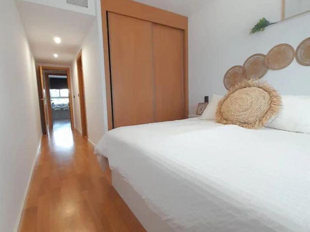 Apartamento en alquiler en Puerto de la Torre, Málaga-Costa del Sol