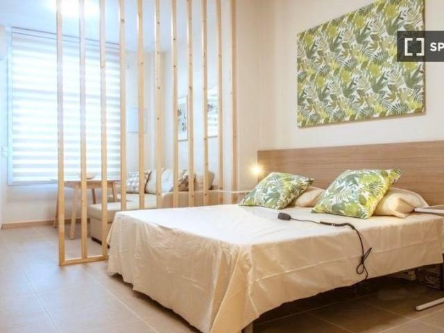 Apartamento en alquiler en Carretera de Cádiz, Málaga-Costa del Sol
