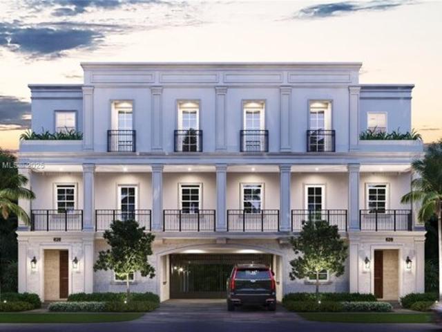 House for sale in Coral Gables